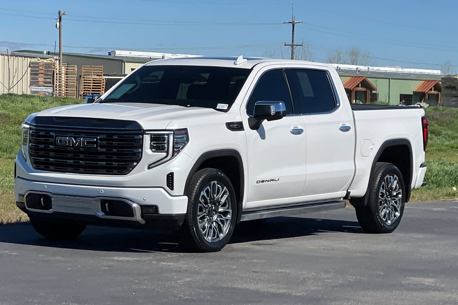 Used 2024 GMC Sierra 1500 Denali Ultimate AWD/4WD image 8