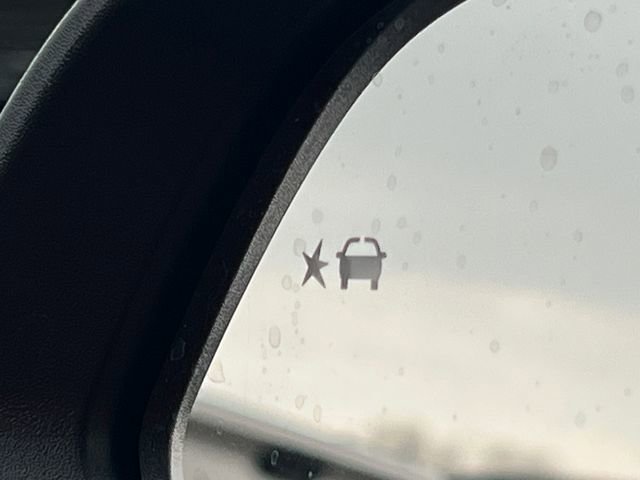 New 2026 Chevrolet Equinox EV LT FWD image 31