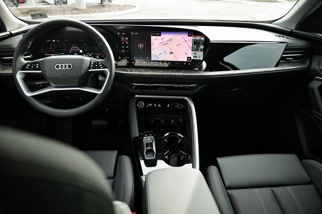 New 2025 Audi Q5 Premium Plus image 26