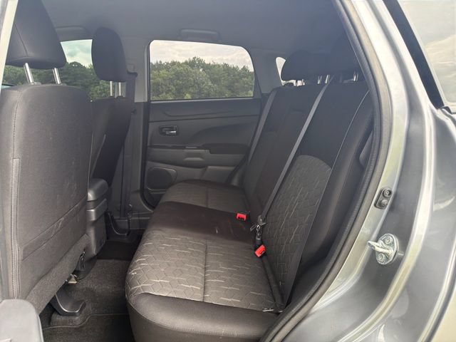 Used 2025 Mitsubishi Outlander Sport AWD image 32