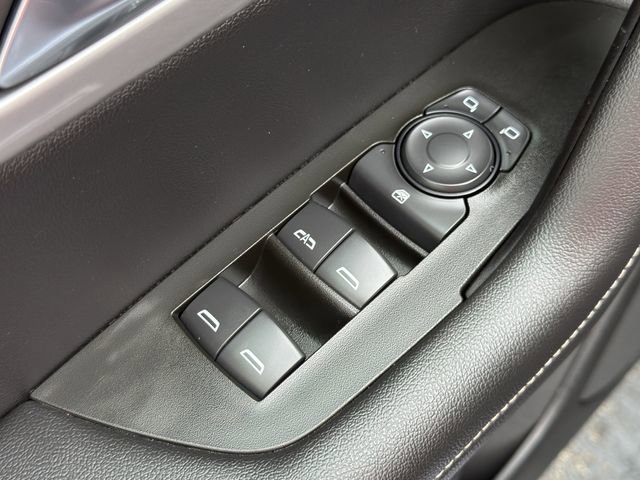 Used 2025 Chevrolet Blazer LT image 21