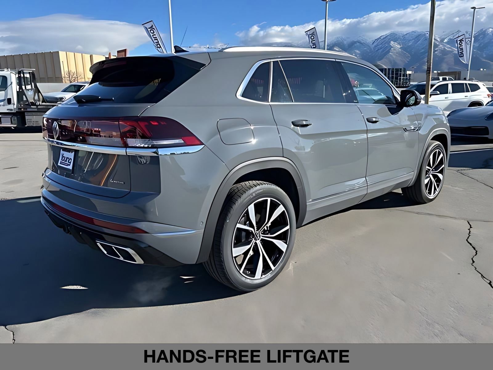 New 2026 Volkswagen Atlas Cross Sport SEL Premium R-Line AWD/4WD image 5