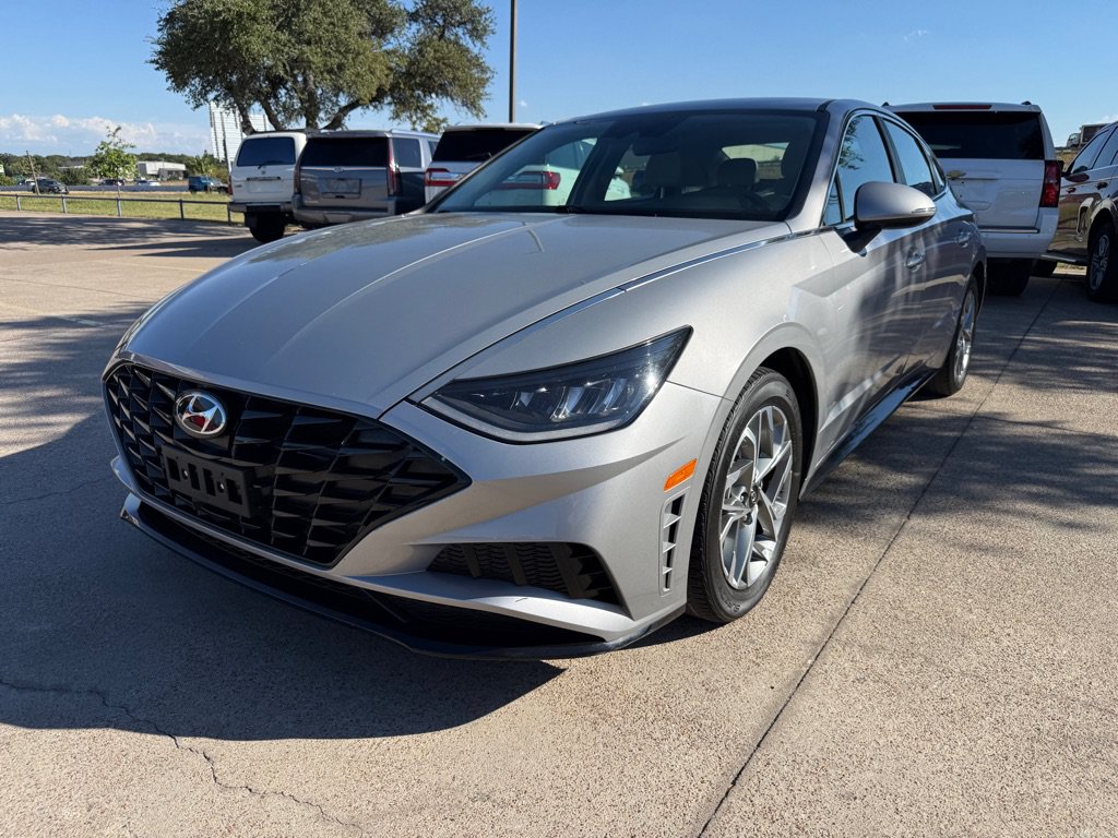 Used 2023 Hyundai Sonata SEL FWD image 3