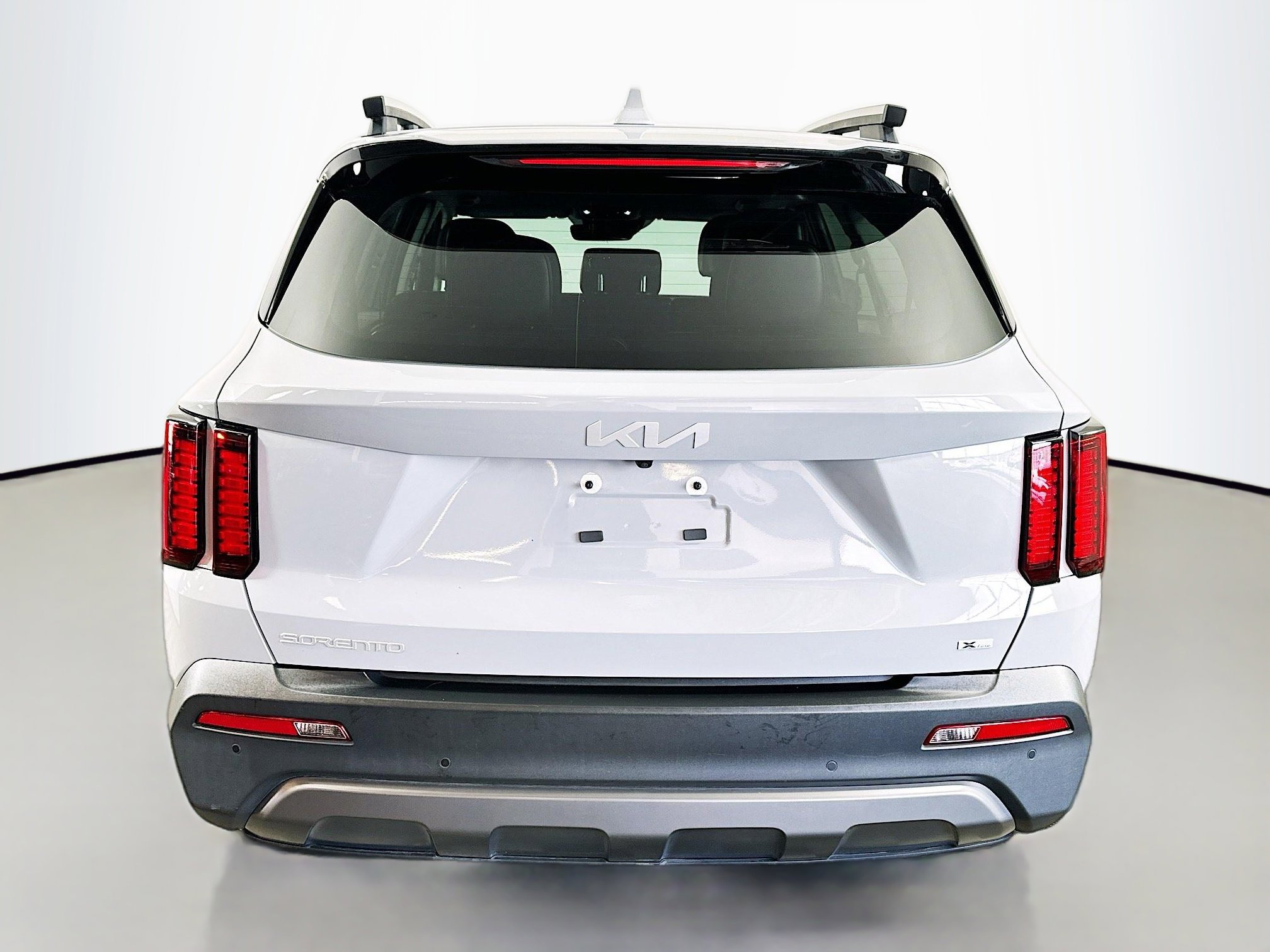 Used 2023 Kia Sorento S w/ Panoramic Sunroof Package image 6