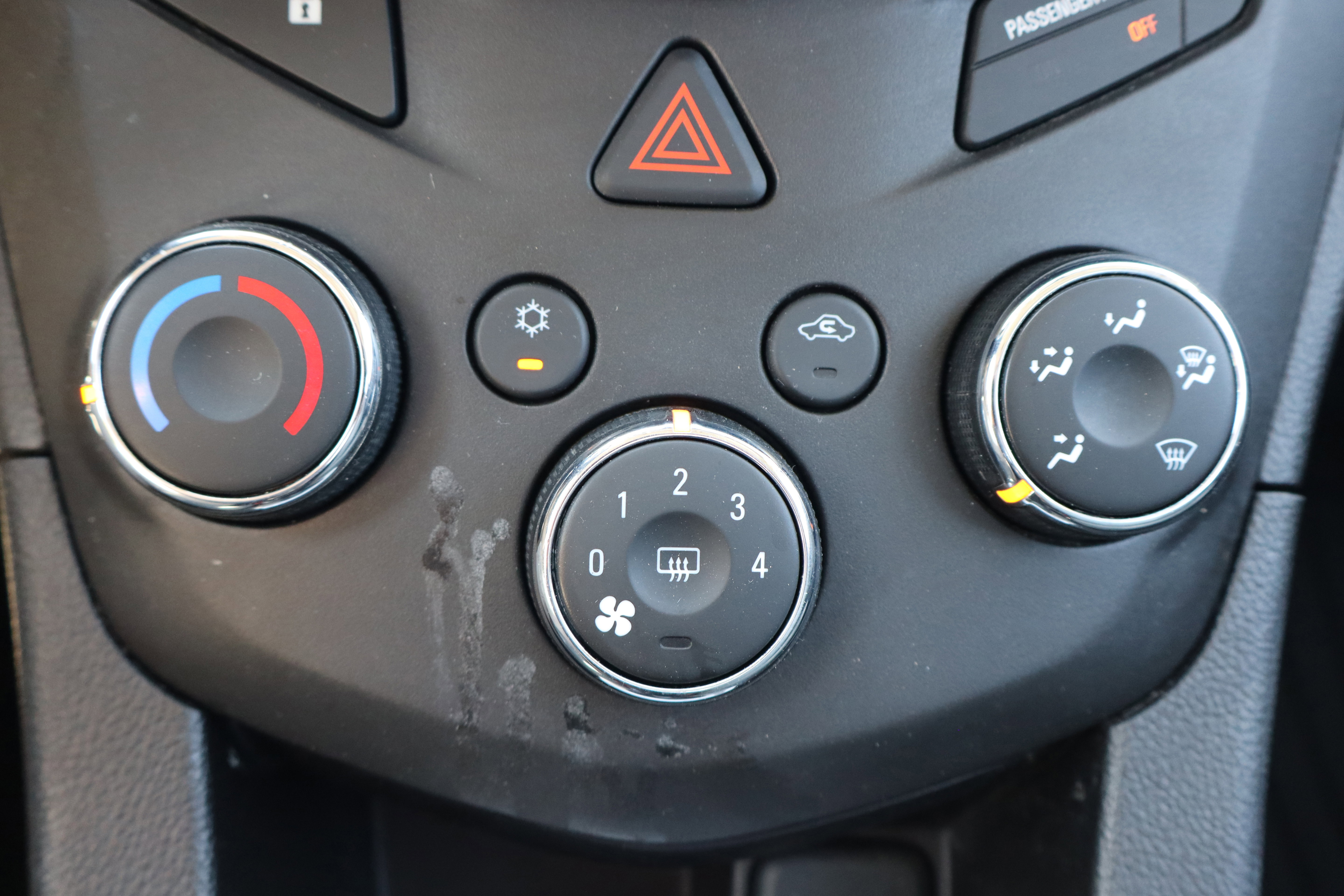 Used 2017 Chevrolet Sonic LS image 18