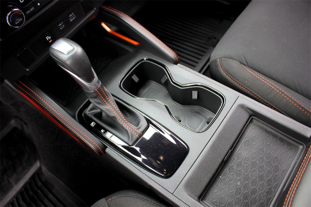 Used 2025 Nissan Frontier Pro-X image 17