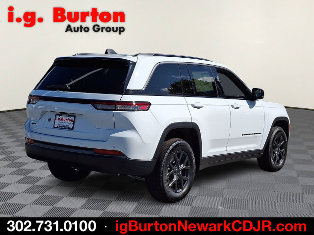 New 2027 Jeep Grand Cherokee Altitude AWD/4WD image 4