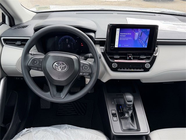 Used 2026 Toyota Corolla Cross L image 9
