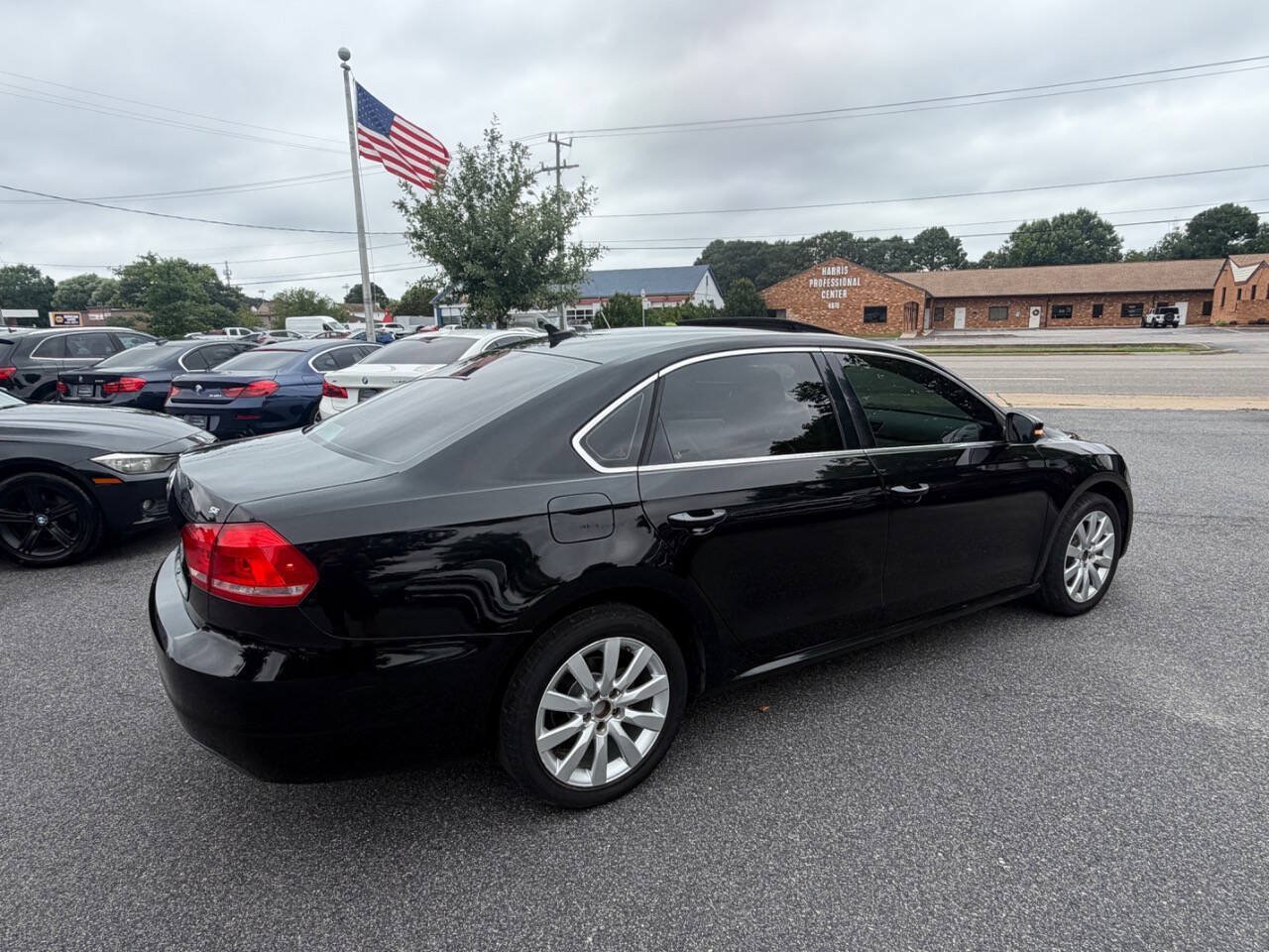 Used 2013 Volkswagen Passat 2.5 SE FWD image 14
