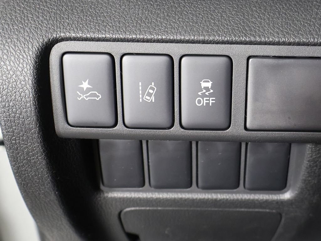 New 2026 Mitsubishi Eclipse Cross LE AWD/4WD image 31