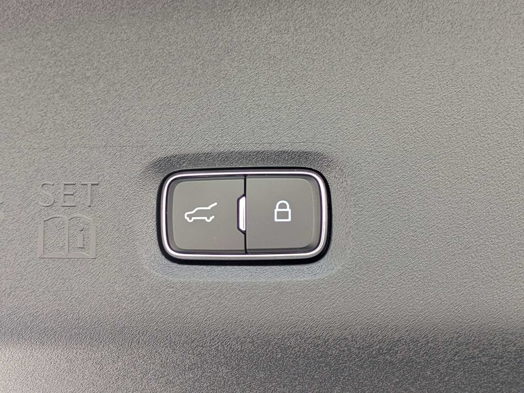 New 2027 Ford Expedition Platinum AWD/4WD image 13