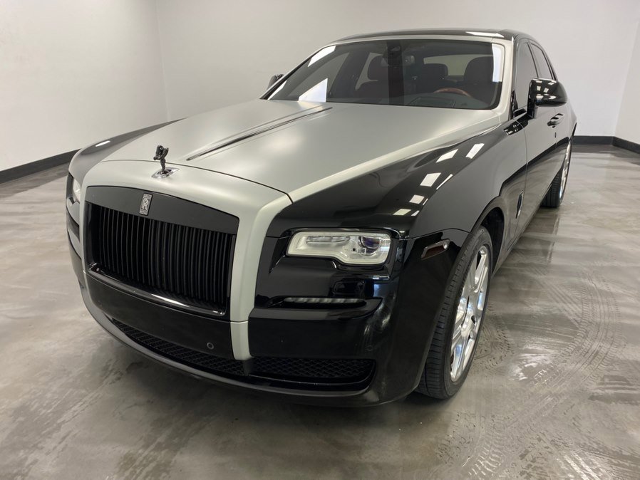Used 2015 Rolls-Royce Ghost image 2