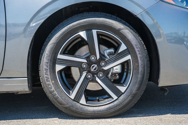 Used 2024 Nissan Sentra SV FWD image 19