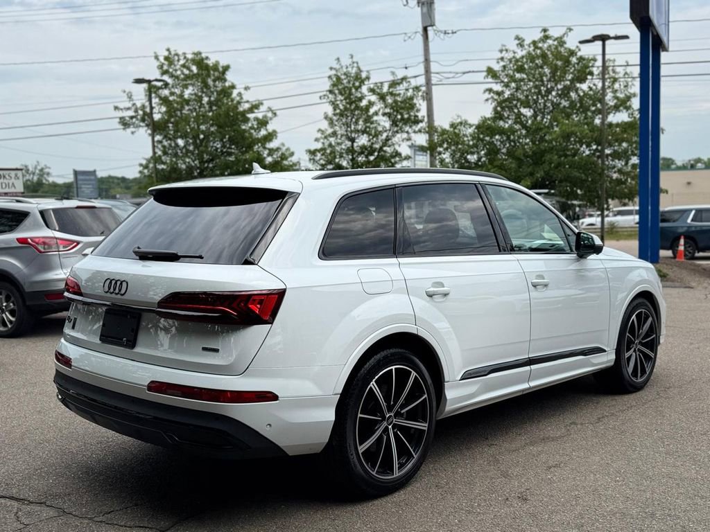 Used 2023 Audi Q7 3.0T Prestige w/ Prestige Package AWD/4WD image 6
