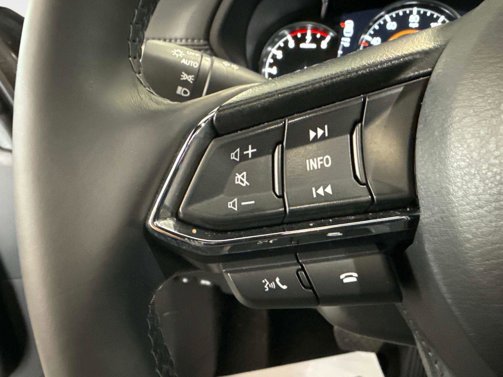 Used 2023 MAZDA CX-5 Signature image 28