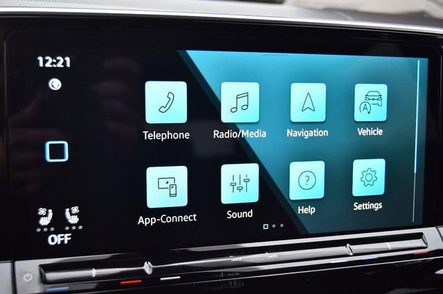 New 2026 Volkswagen Atlas Cross Sport SE image 14