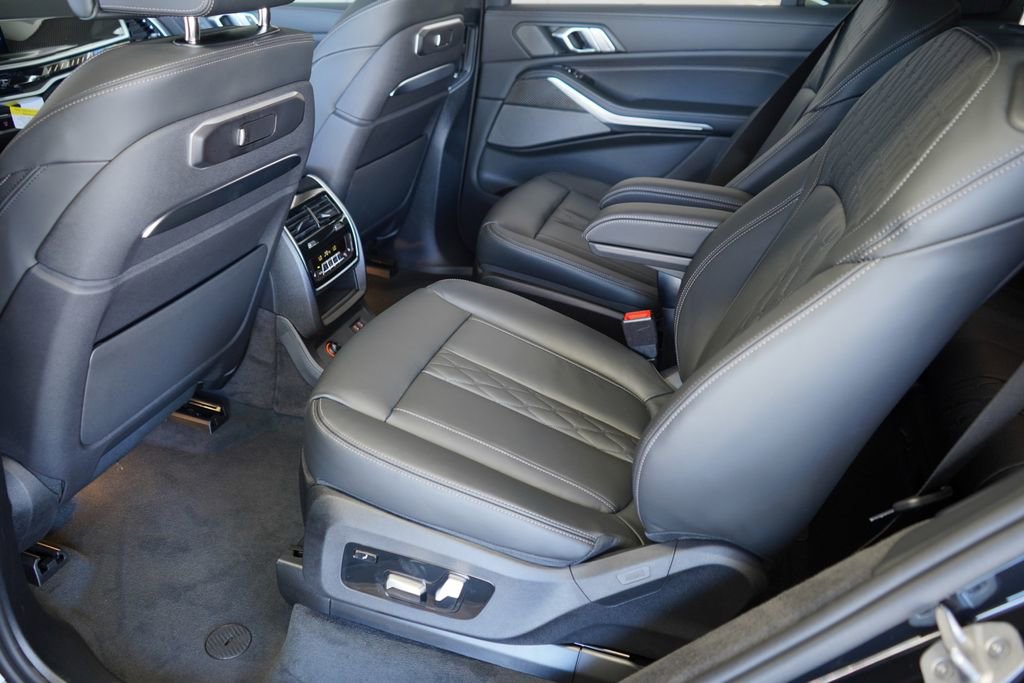 New 2026 BMW X7 M60i image 20