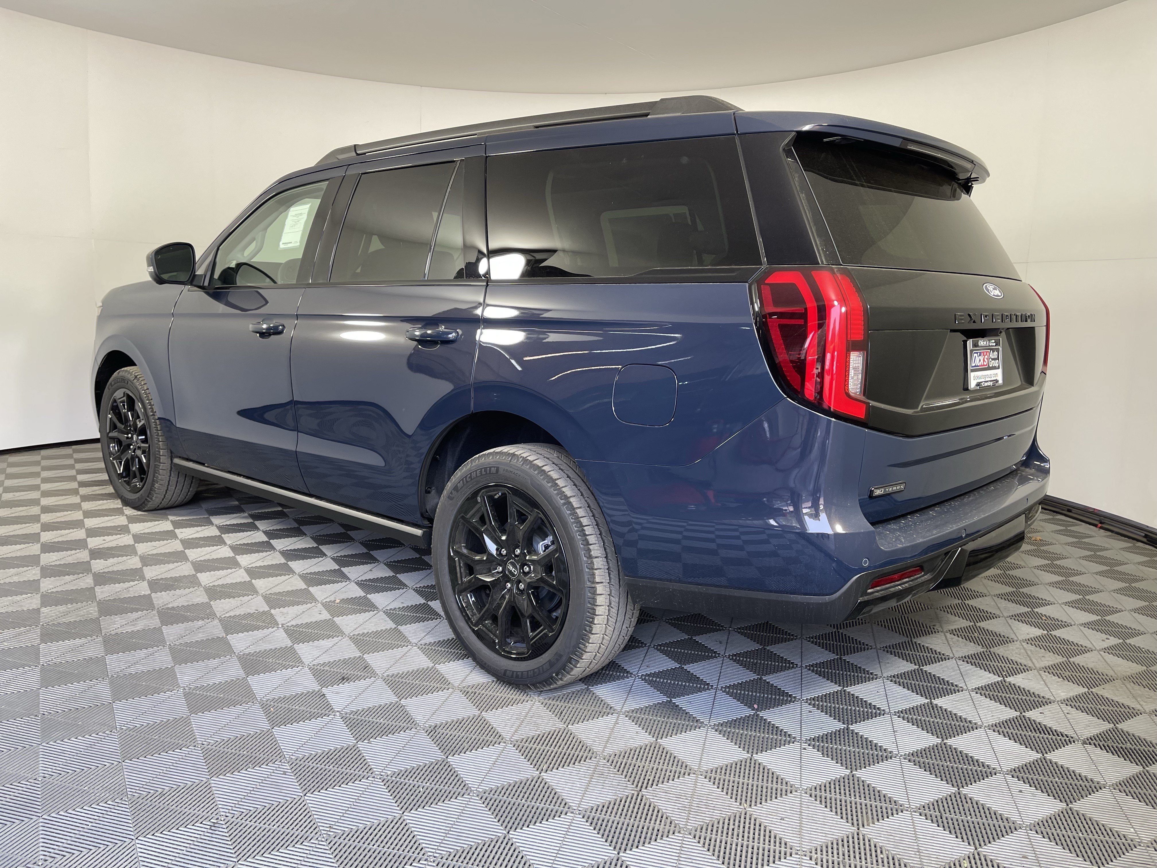 New 2027 Ford Expedition Platinum AWD/4WD image 3