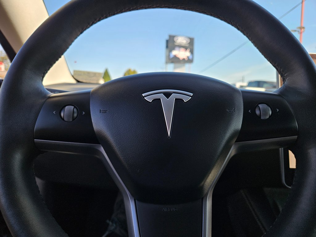 Used 2022 Tesla Model 3 Performance AWD/4WD image 23