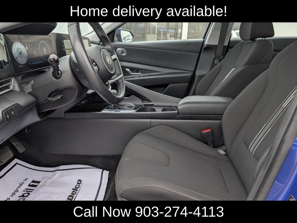 Used 2025 Hyundai Elantra SEL FWD image 28