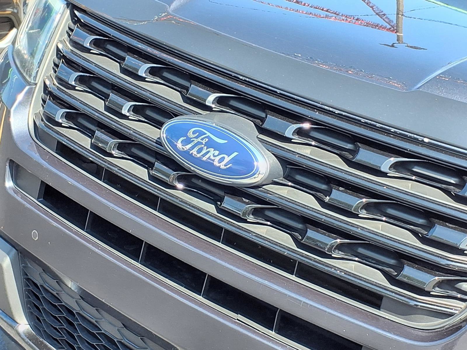 Used 2017 Ford Explorer Sport AWD/4WD image 32