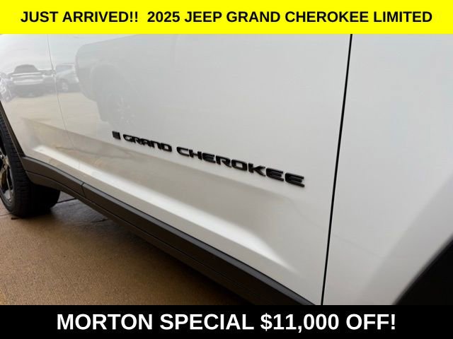 New 2025 Jeep Grand Cherokee Limited w/ Black Appearance Package image 6