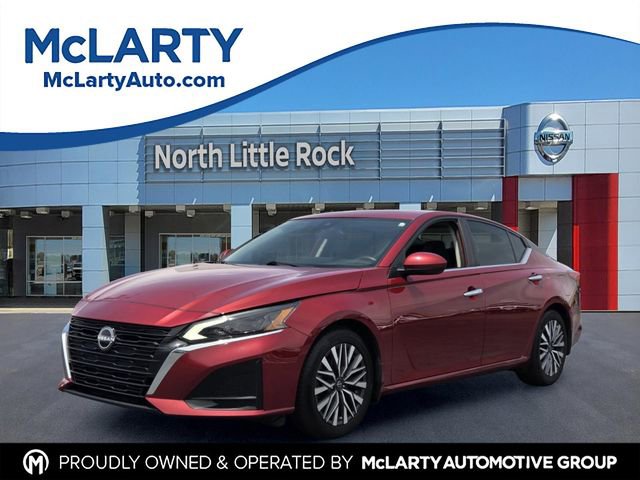 Used 2024 Nissan Altima 2.5 SV w/ SV Premium Package