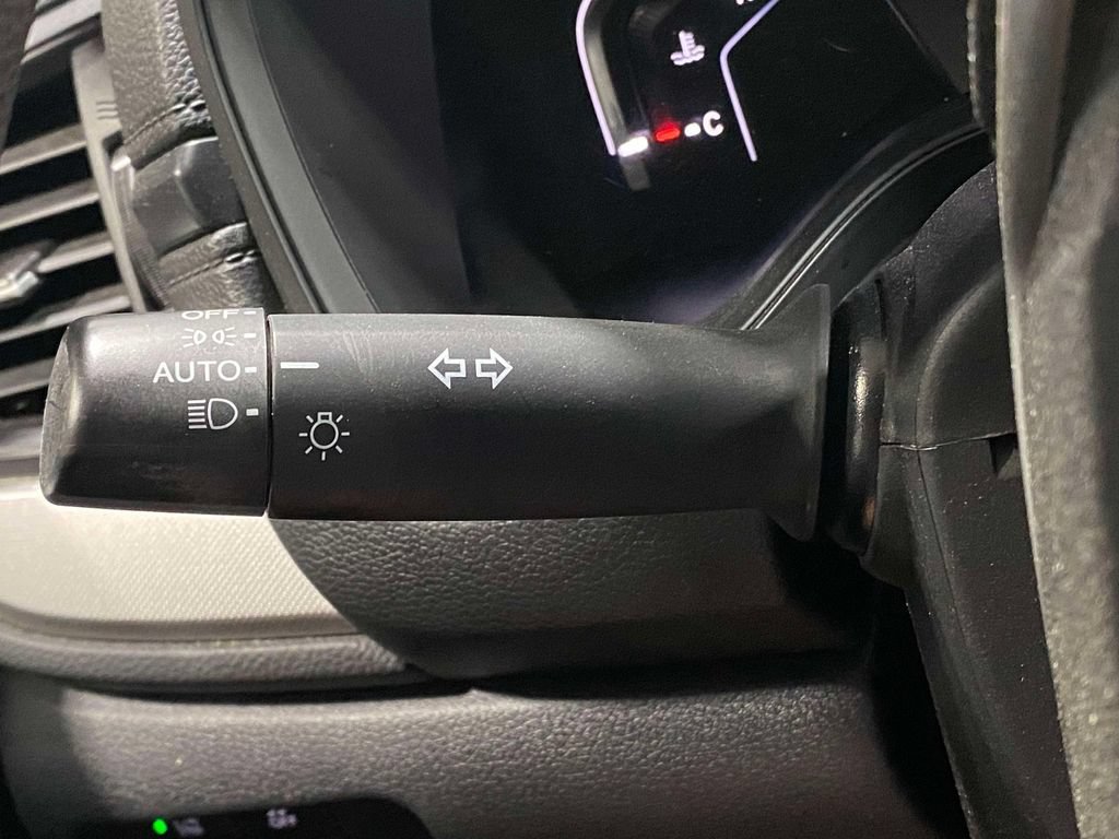 Used 2021 Honda CR-V Special Edition image 24