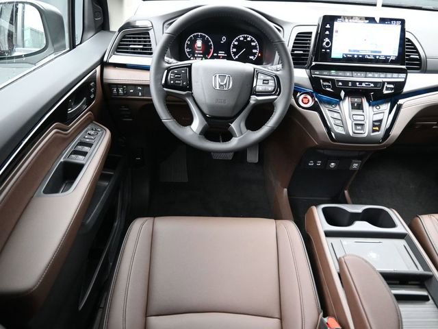 New 2026 Honda Odyssey Touring image 12