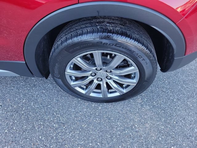 Used 2019 Cadillac XT4 Premium Luxury FWD image 6