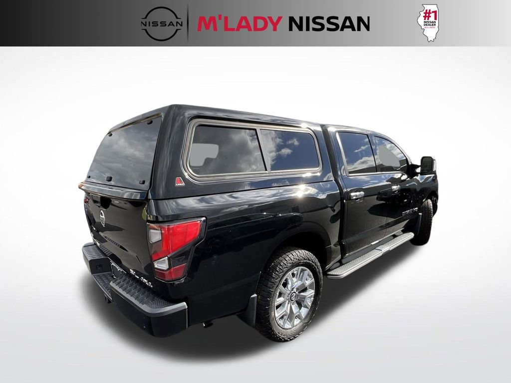 Used 2020 Nissan Titan SL w/ Moonroof Package image 5