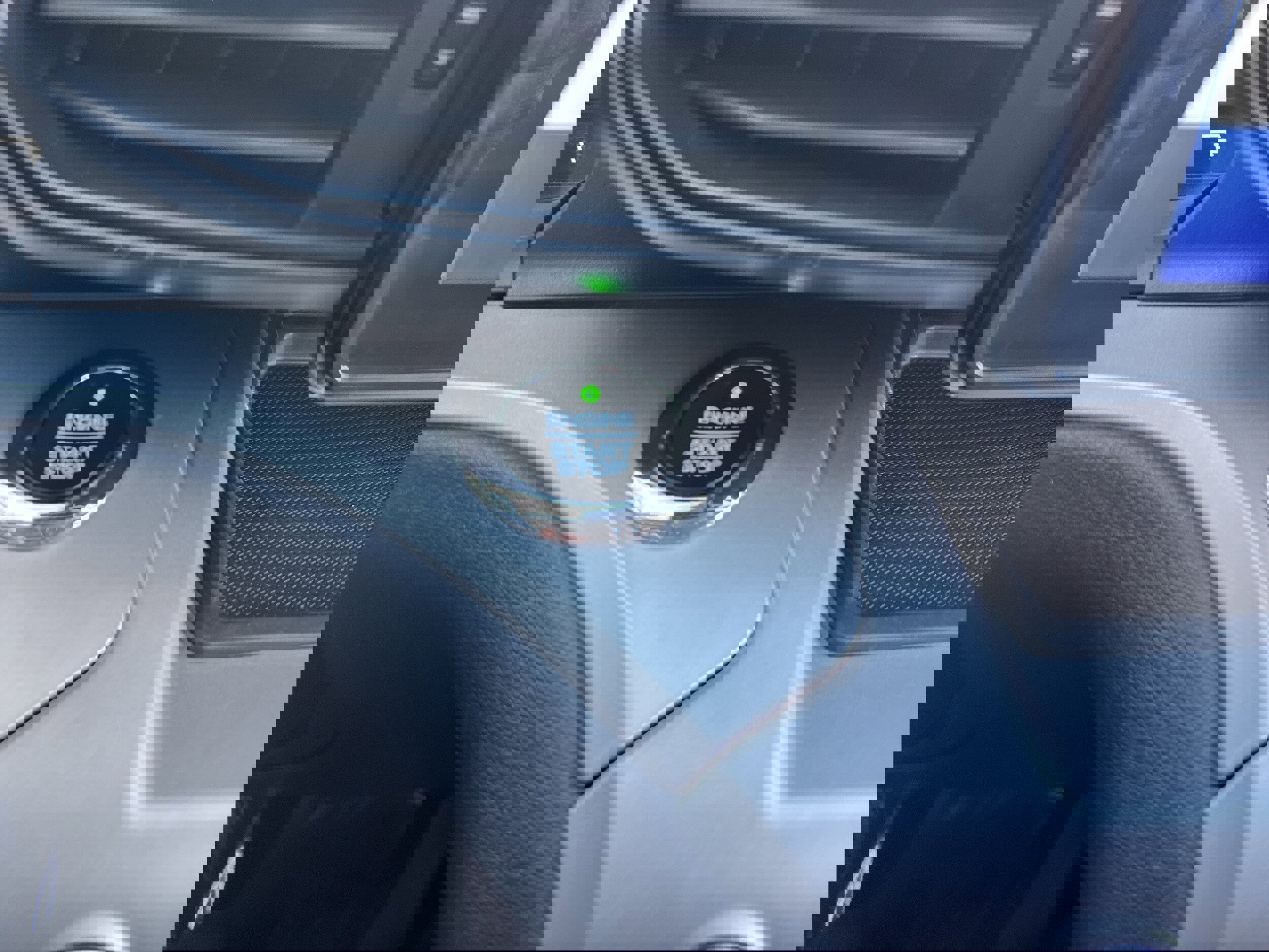 Used 2021 Ford Explorer XLT image 21