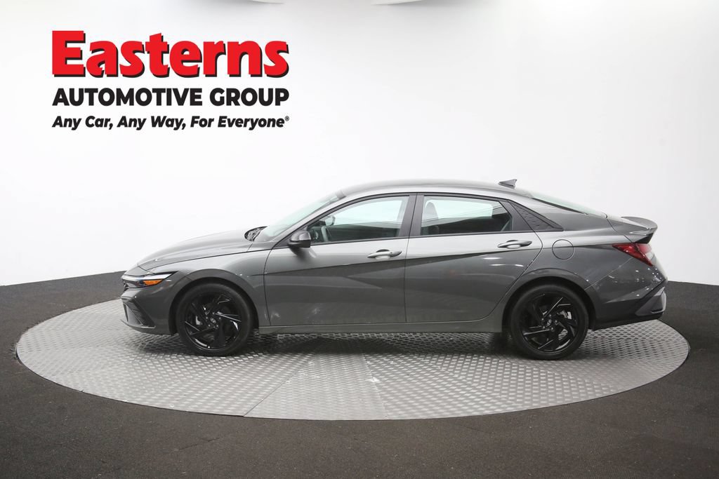 Used 2026 Hyundai Elantra Sport FWD image 61