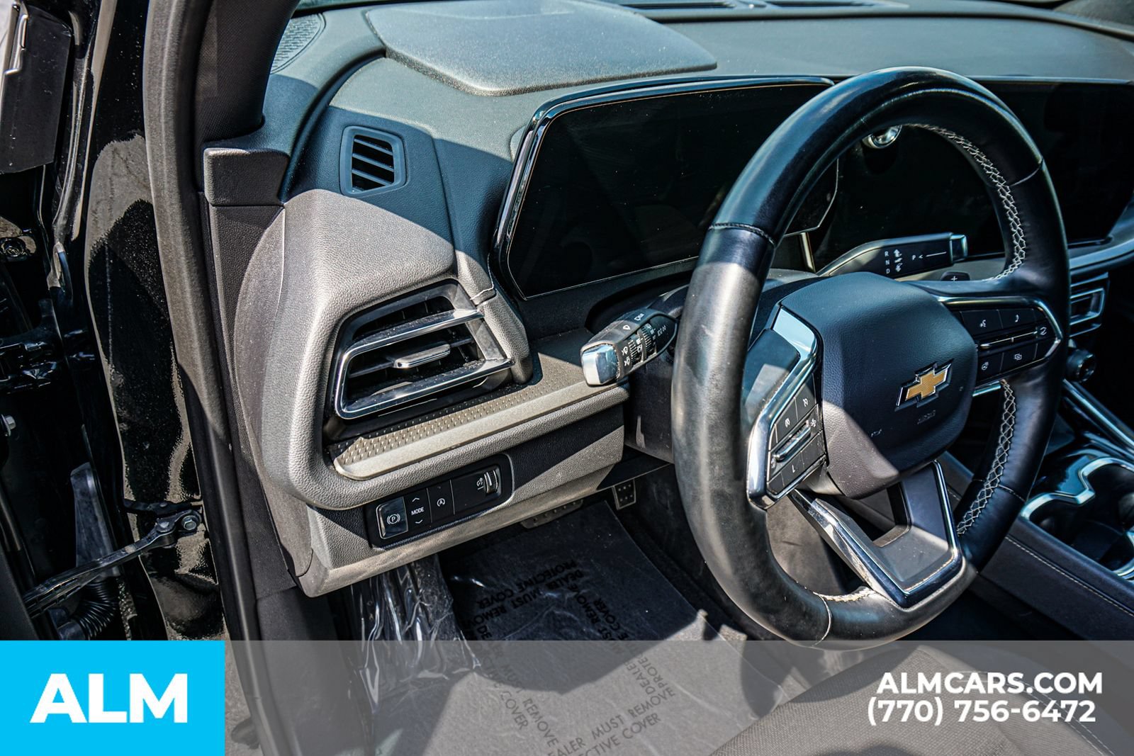 Used 2025 Chevrolet Traverse LT FWD image 39