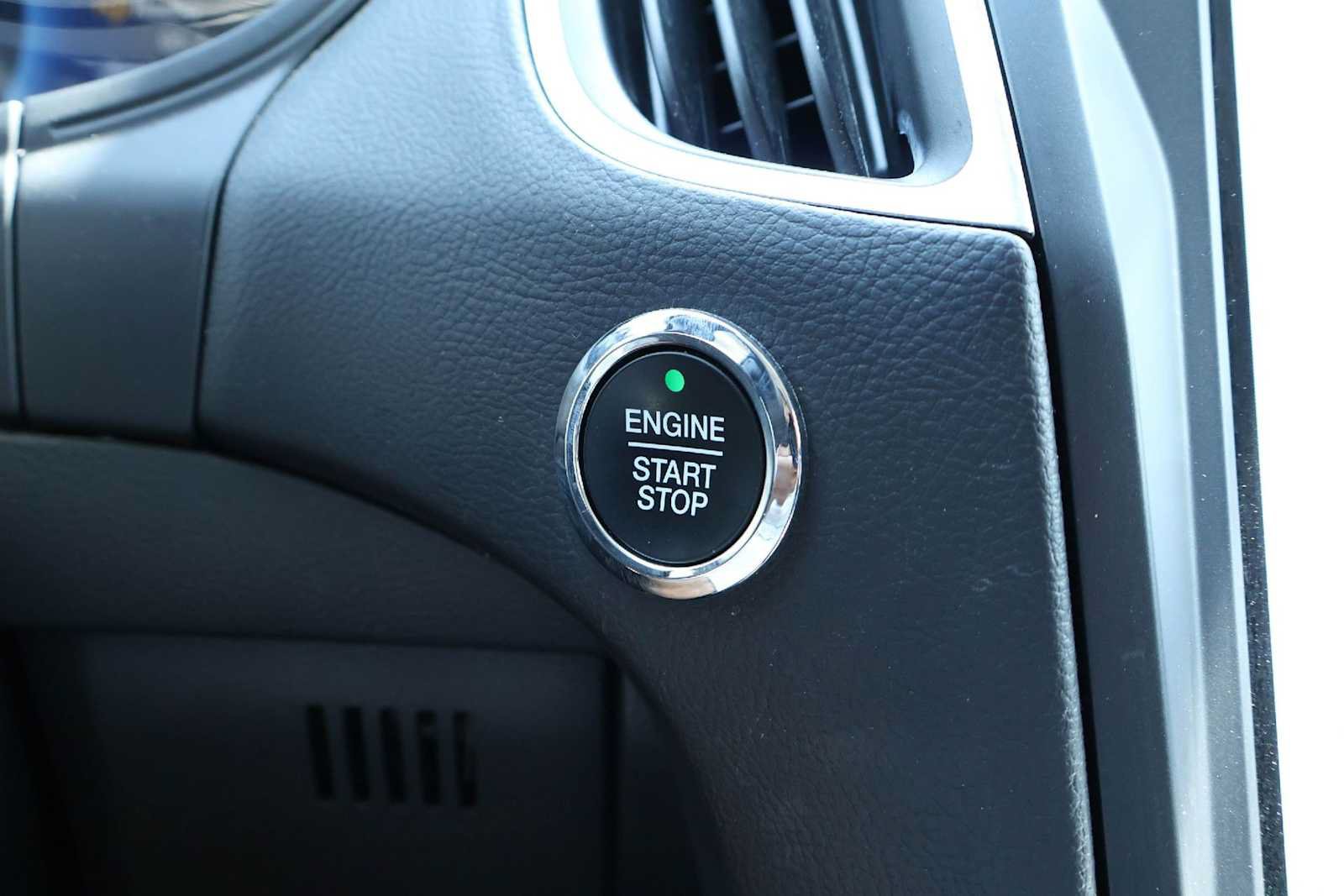 Used 2024 Ford Edge Titanium AWD/4WD image 27