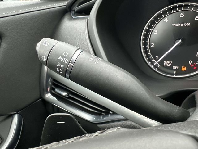 Certified 2023 Cadillac XT4 Premium Luxury w/ Cold Weather Package image 40