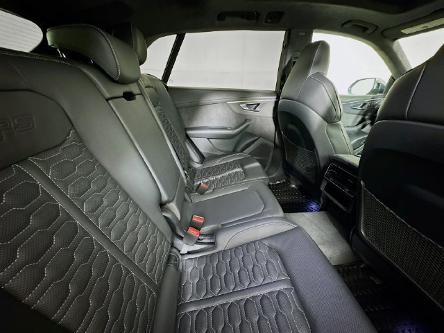 Used 2024 Audi RS Q8 w/ Executive Package AWD/4WD image 24