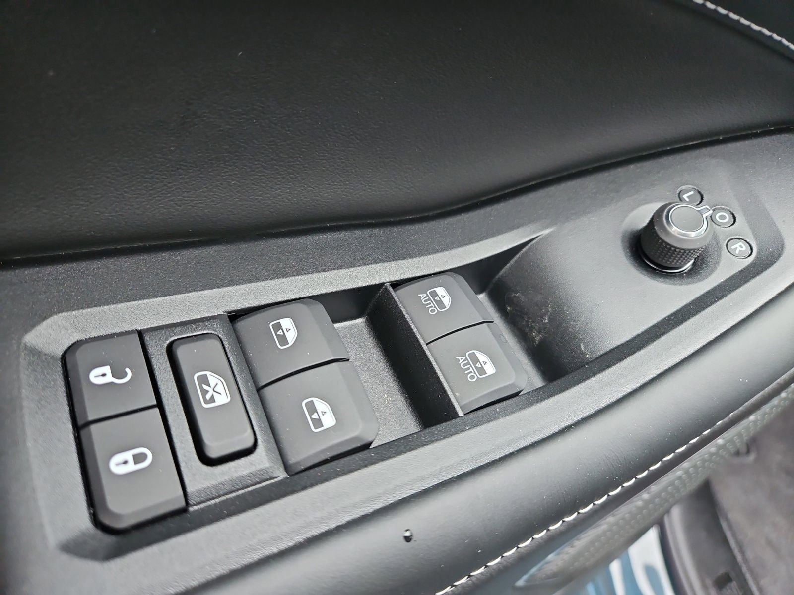 New 2026 Jeep Grand Cherokee L Limited image 22