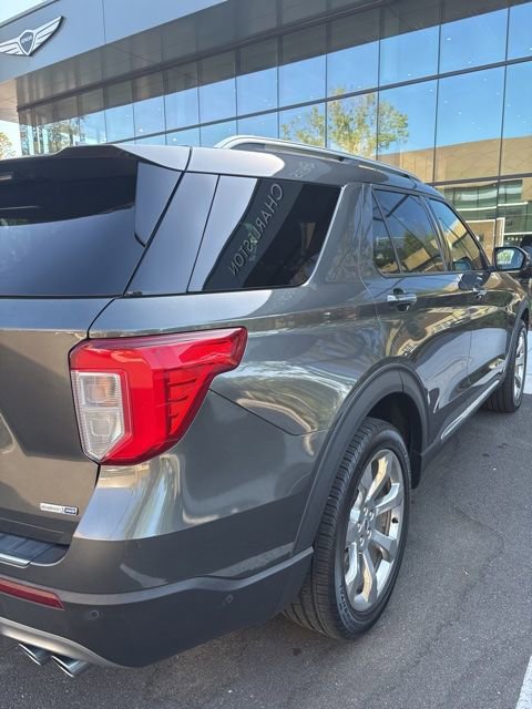 Used 2020 Ford Explorer Platinum w/ Premium Technology Package image 6