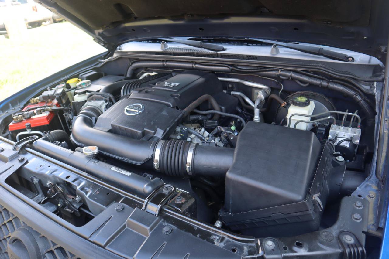 Used 2013 Nissan Frontier PRO-4X AWD/4WD image 36