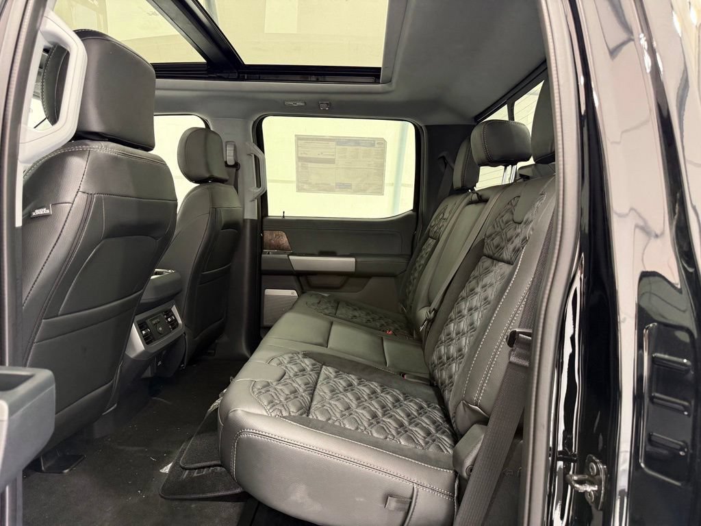 New 2026 Ford F250 Lariat w/ Black Appearance Package AWD/4WD image 18