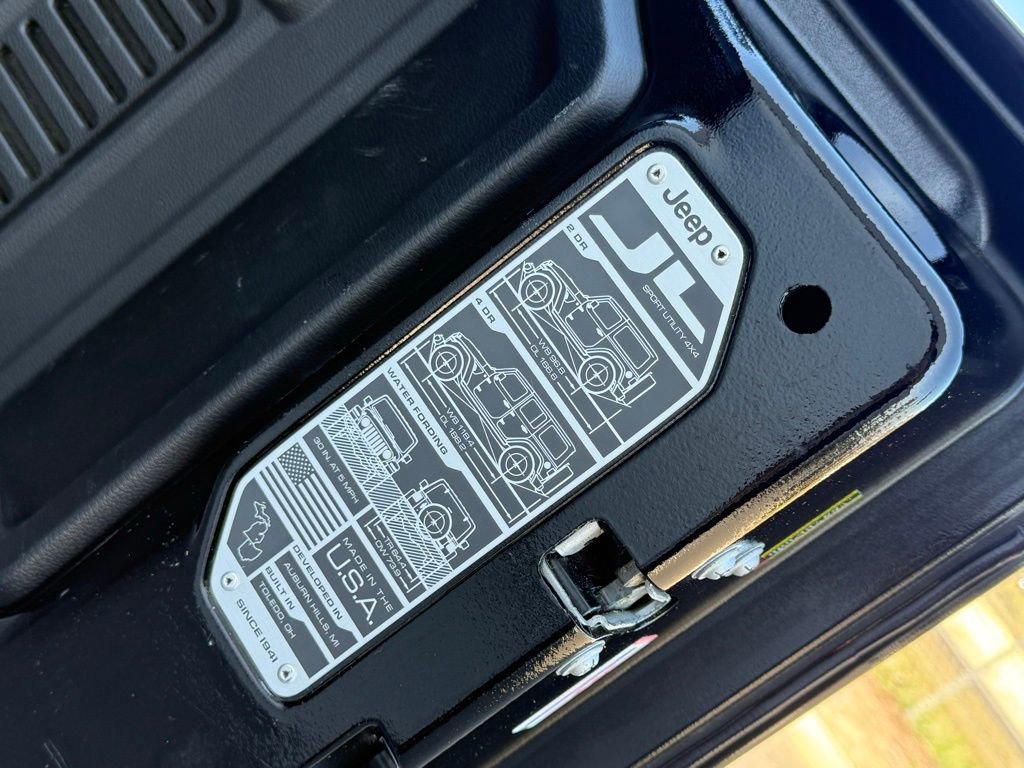 Used 2019 Jeep Wrangler Unlimited Sahara w/ Quick Order Package 24M Moab image 65