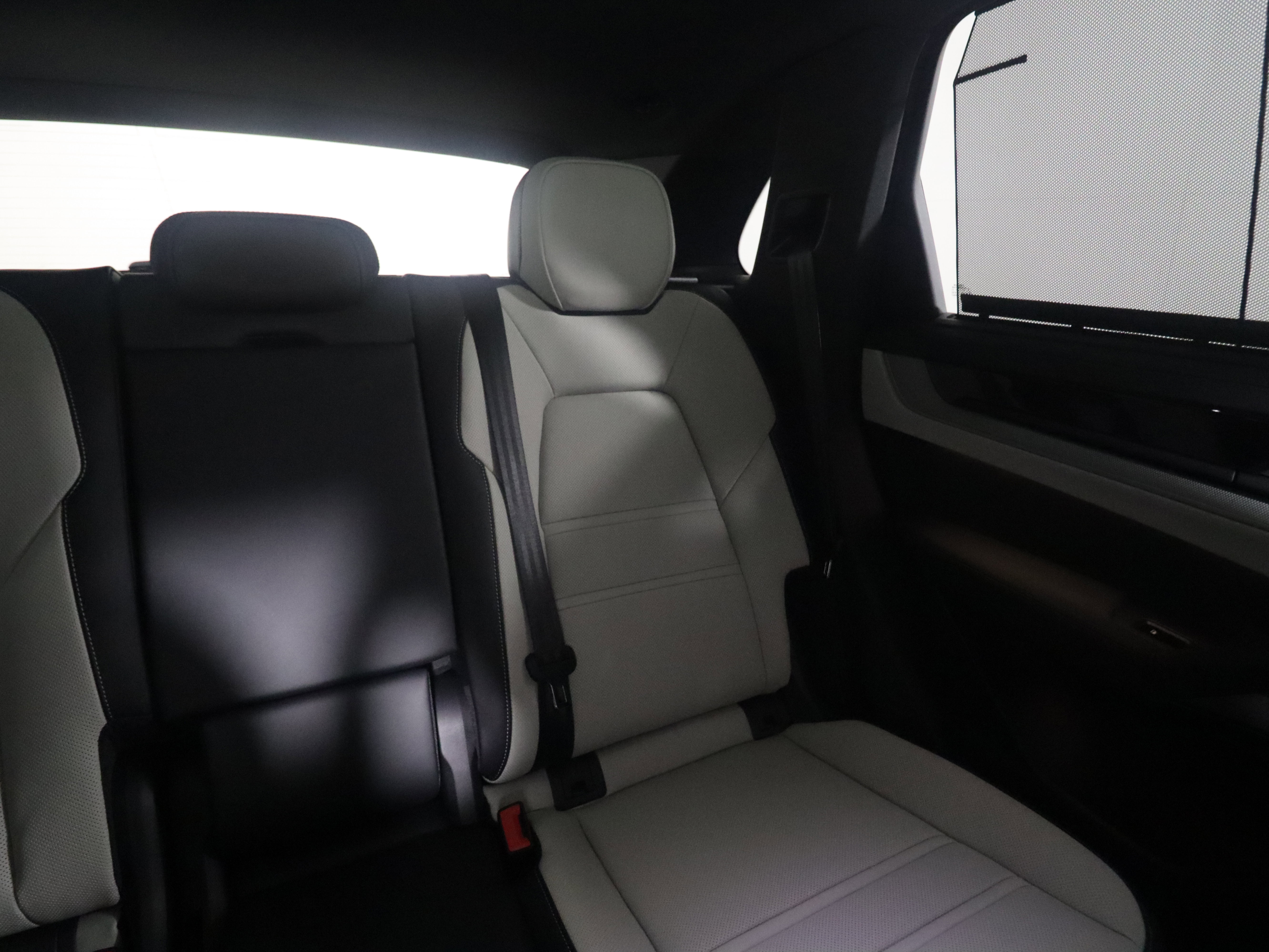 New 2026 Porsche Cayenne S image 17