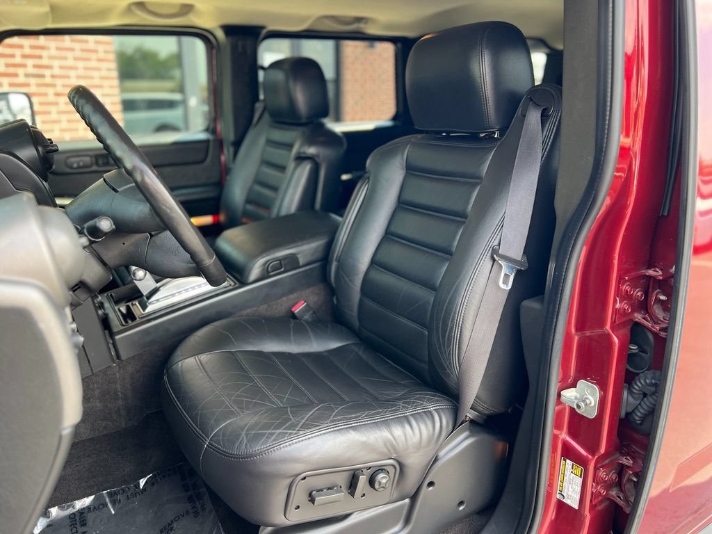 Used 2005 HUMMER H2 w/ Preferred Equipment Group AWD/4WD image 21