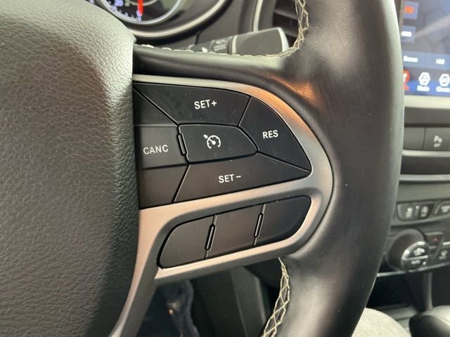 Used 2021 Jeep Cherokee Latitude Lux 80th Anniv w/ Quick Order Package 26U 80TH image 28
