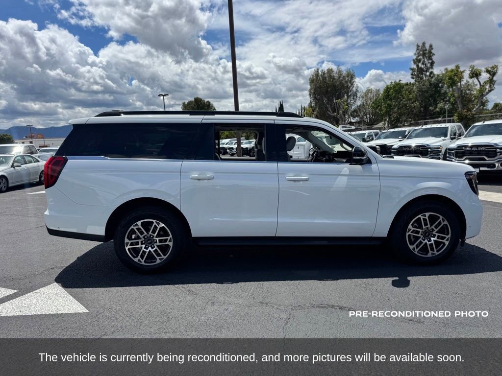 Used 2025 Ford Expedition Max Active AWD/4WD image 7