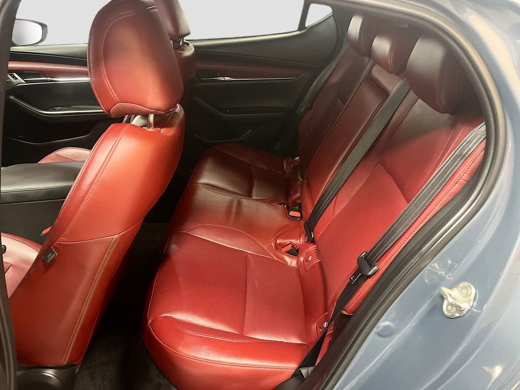 Used 2021 MAZDA MAZDA3 Hatchback w/Premium Plus Pkg image 26