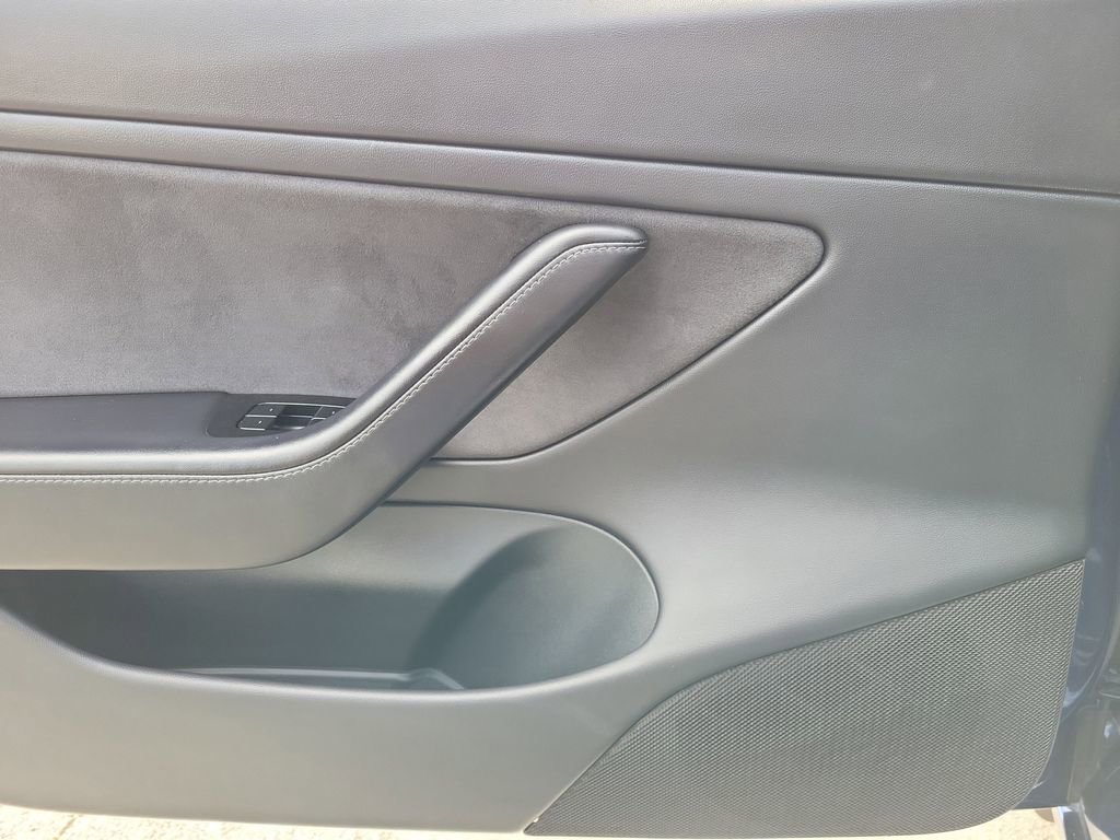 Used 2017 Tesla Model 3 Long Range image 20