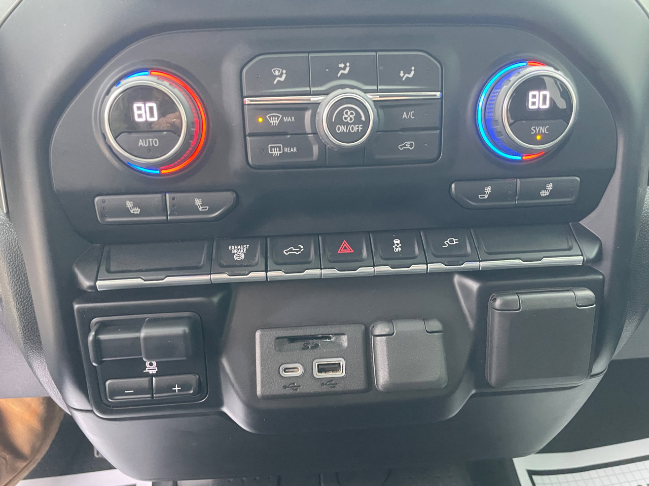 Used 2022 Chevrolet Silverado 3500 LTZ image 16