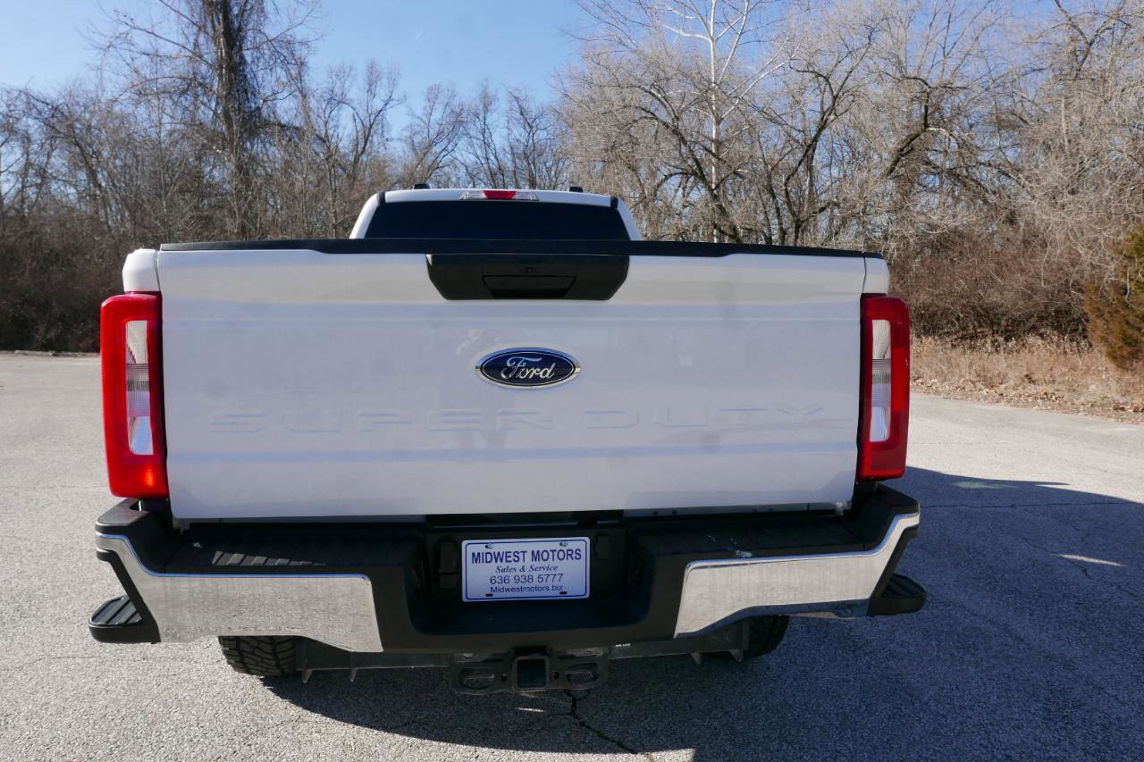 Used 2024 Ford F250 XLT w/ FX4 Off-Road Package AWD/4WD image 7